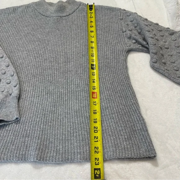 VINCE CAMUTO WOMENS KNIT SWEATER, SIZE LARGE. GRAY. - Picture 4 of 6